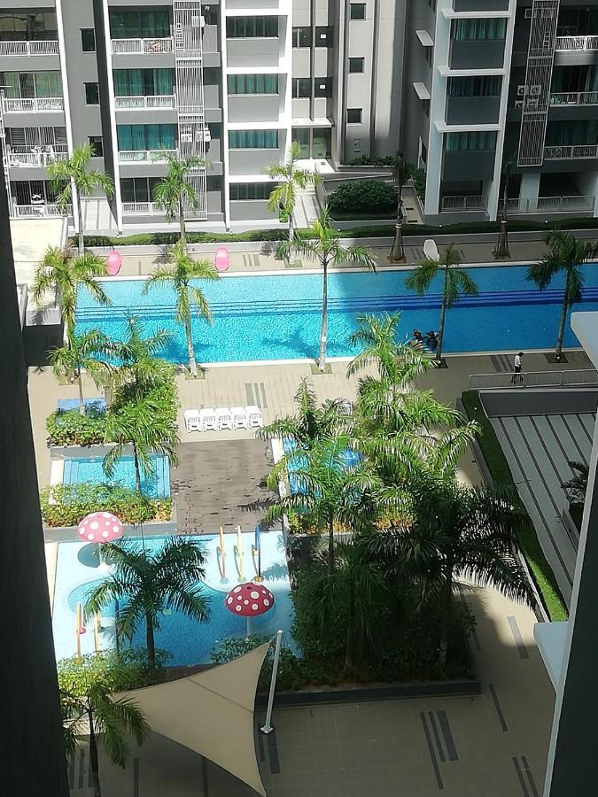 Fz Almyra Homestay Kajang Εξωτερικό φωτογραφία